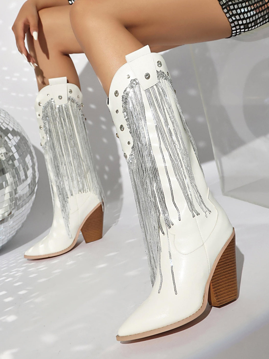 Shining Pointed Toe Heeled White Cowgirl Boots with Silver Fringe