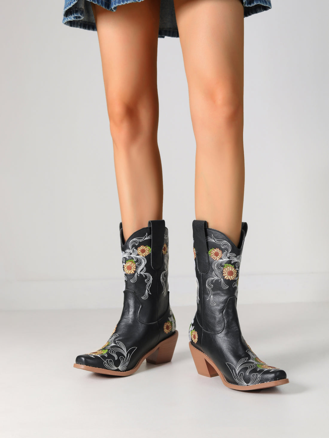 Sunflower Trail Black Cowgirl Boots