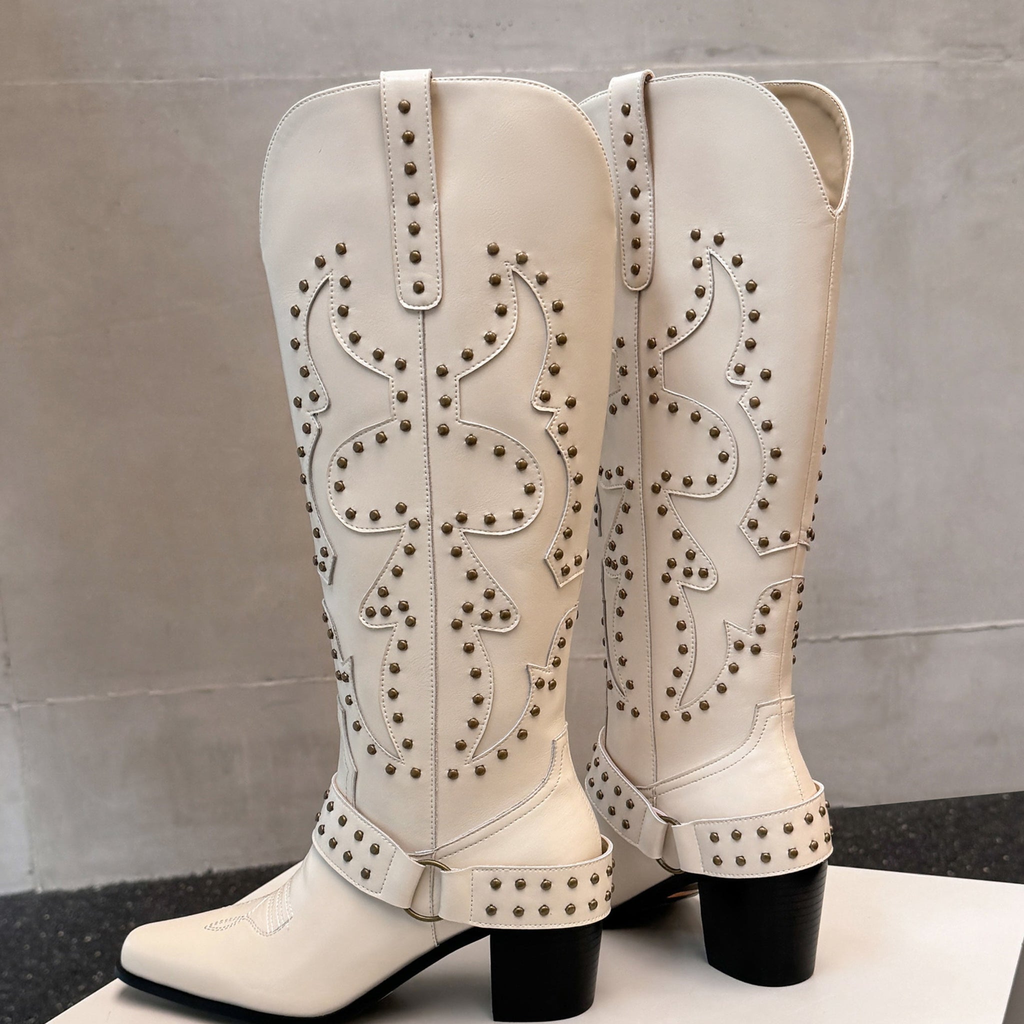 Cream Cowgirl Boots