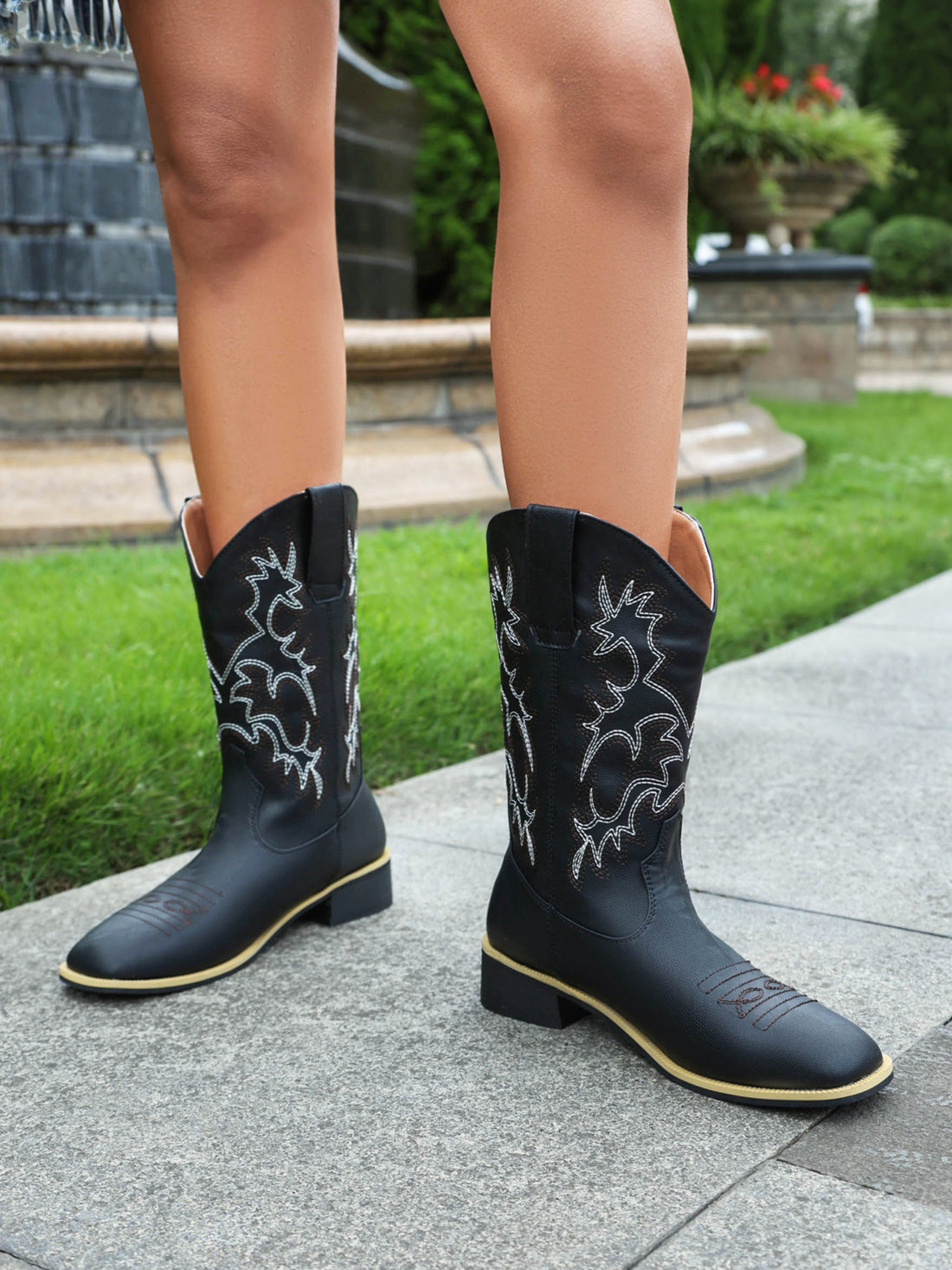 Classic Border Black Cowgirl Boots