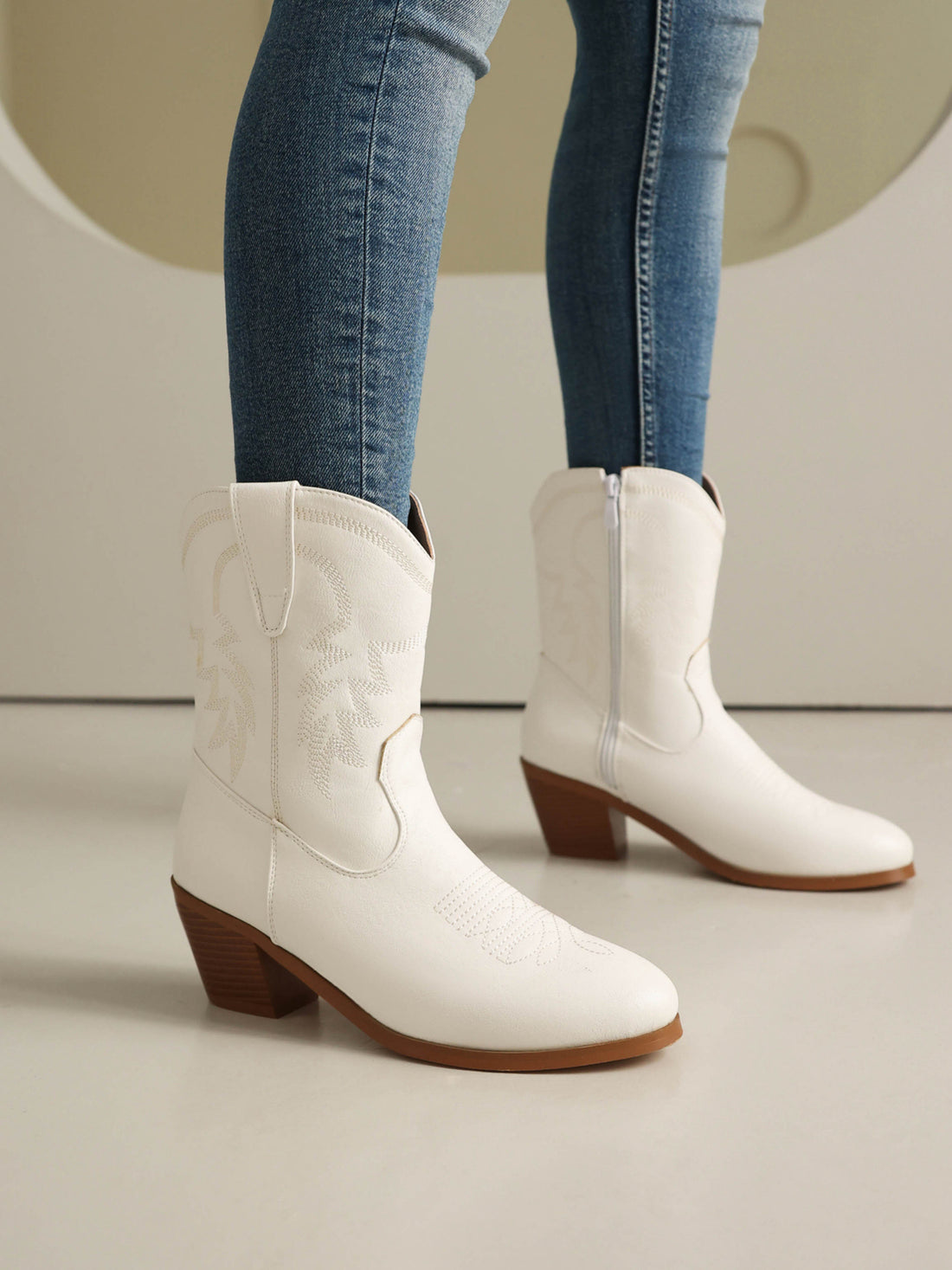 Pure White Plus Size Cowgirl Boots