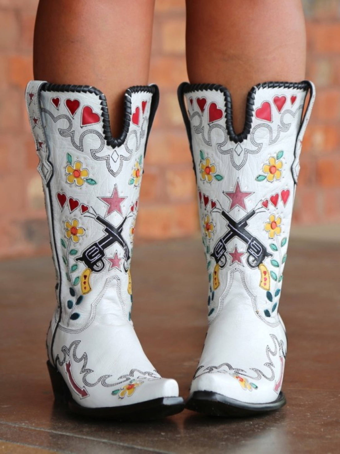 Classic Love Heart & Floral Inlay Snip Toe White Cowgirl Boots