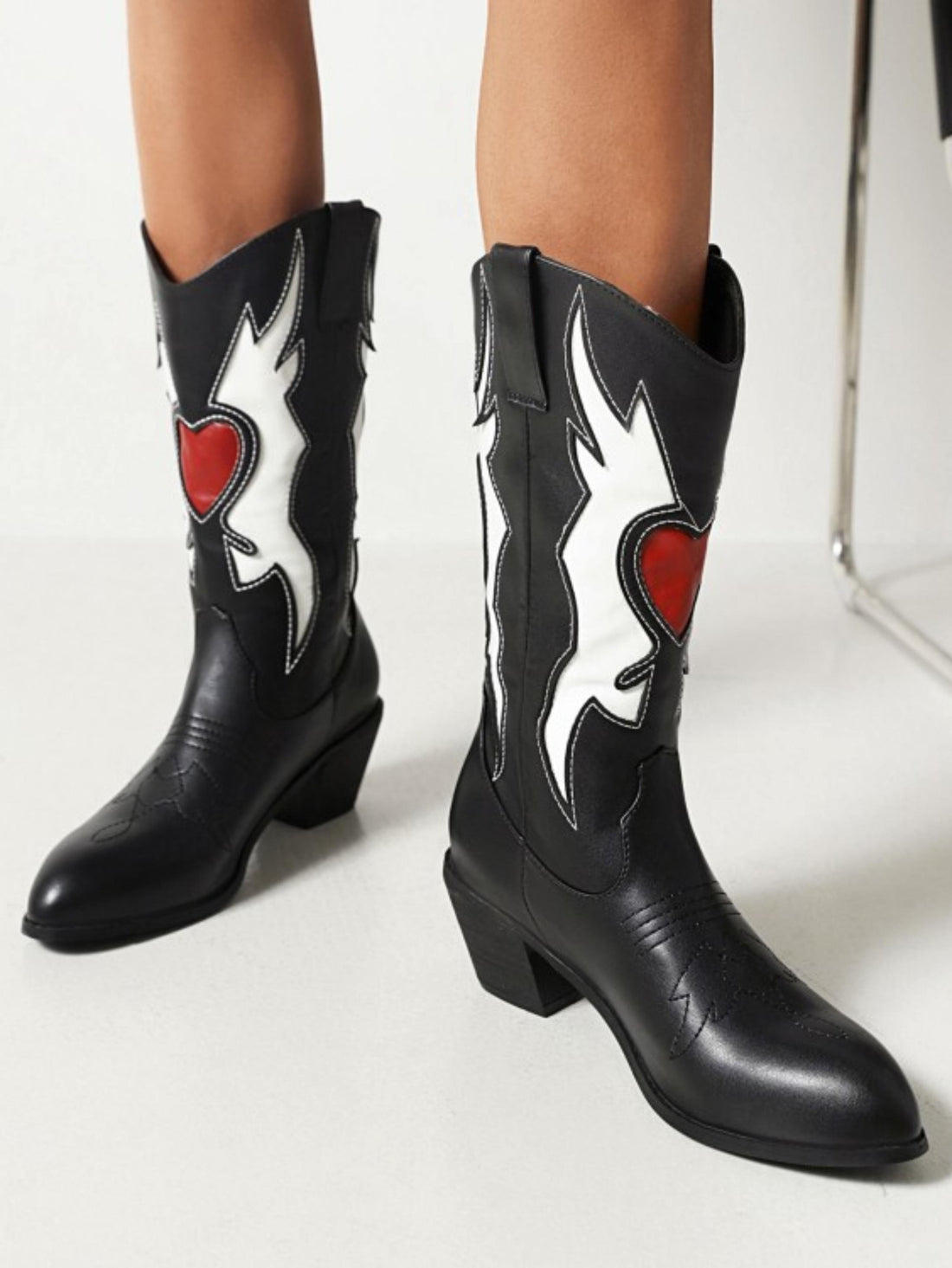 Wild Jolie Red-Heartbeat Inlay Black Cowgirl Boots